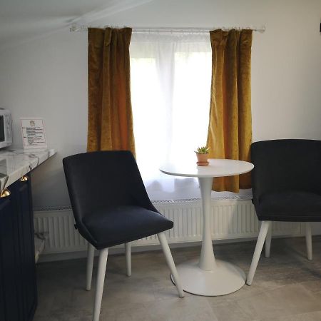 Ivy Boutique Apartman Brassó Kültér fotó