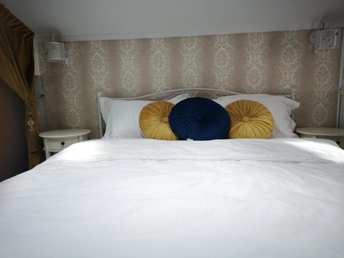 Ivy Boutique Apartman Brassó Kültér fotó